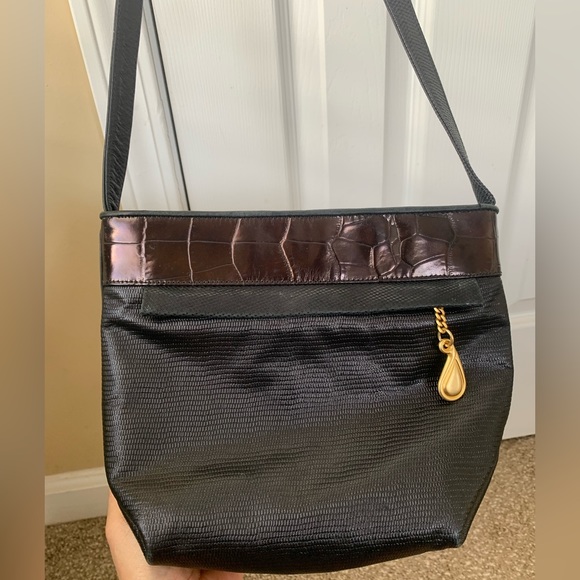 Vintage Accents by Sharif crossbody bag - Picture 3 of 9